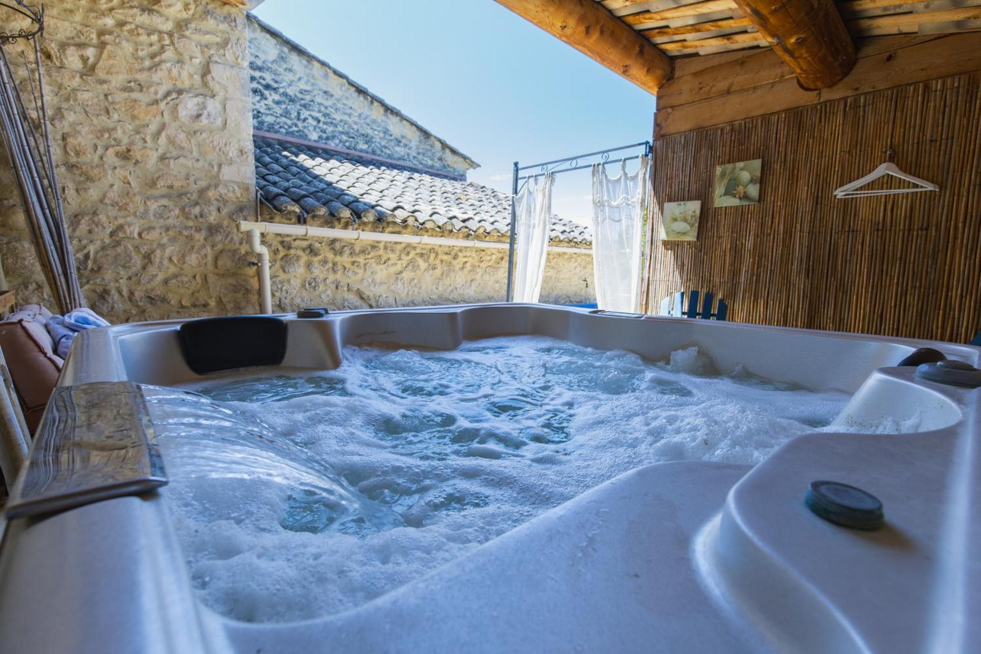 Gite Petit Luberon Chez Manon En Luberon - Vacation Rental In Guest House Lagnes Exterior foto